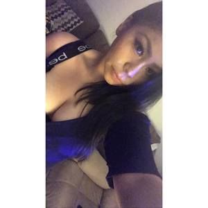 Meet your Posher, Ely